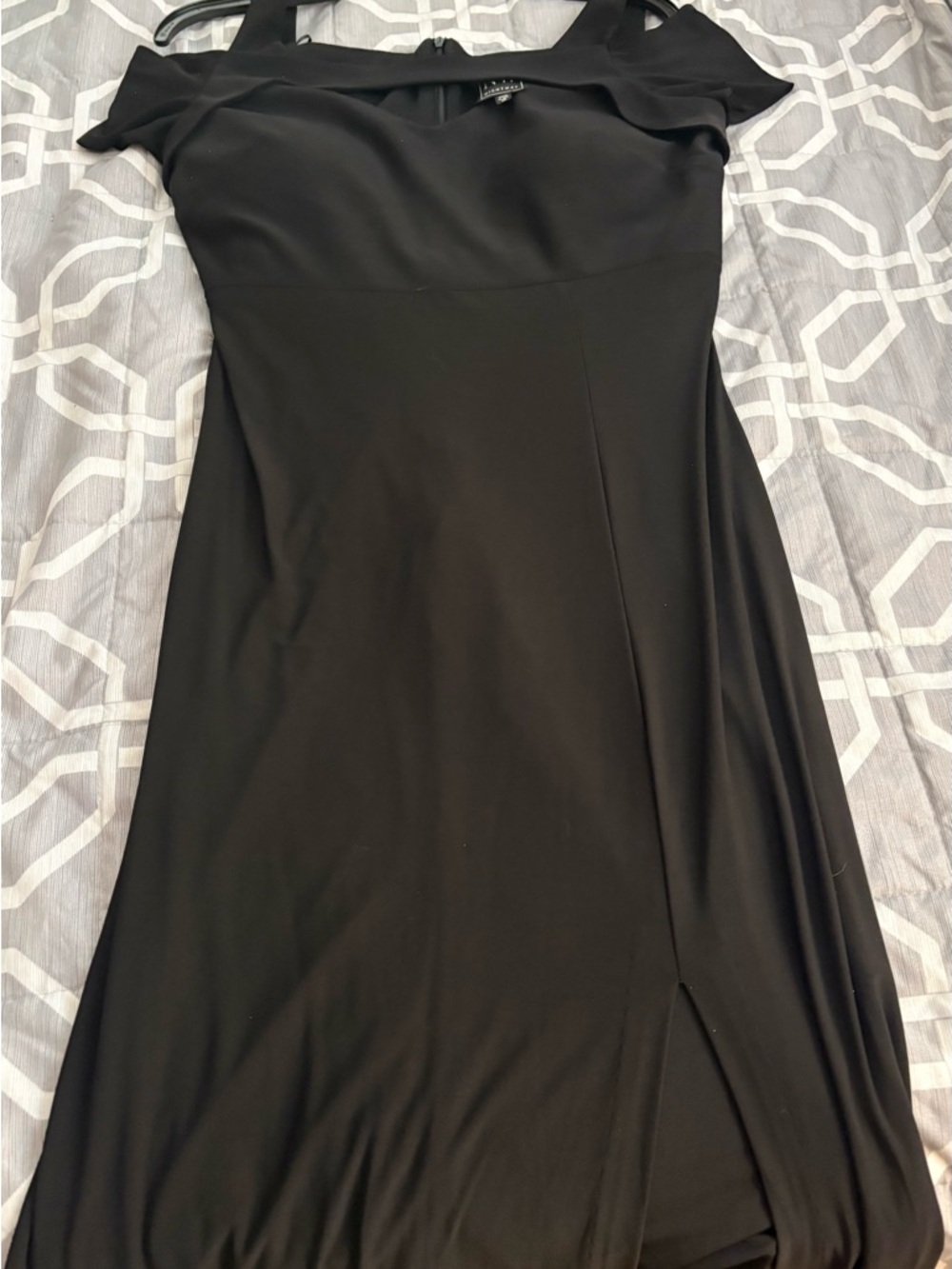 Night Way Collections Black cold Shoulder Evening Dress size 12